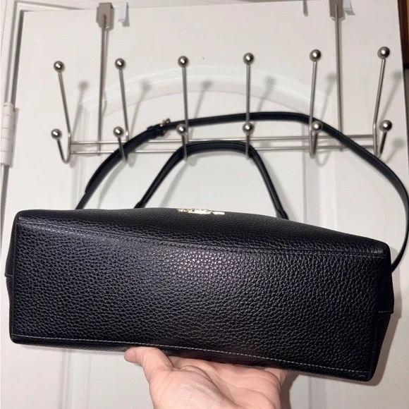 Coach Laurel Crossbody & Shoulder Collection | Medium, Mini & Double Zip Wallet - Picture 4 of 16